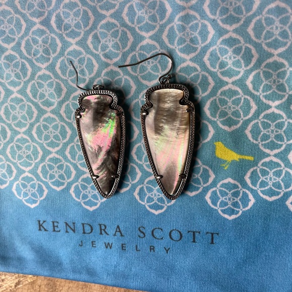 NFS 💕 - Picture 3 of 4